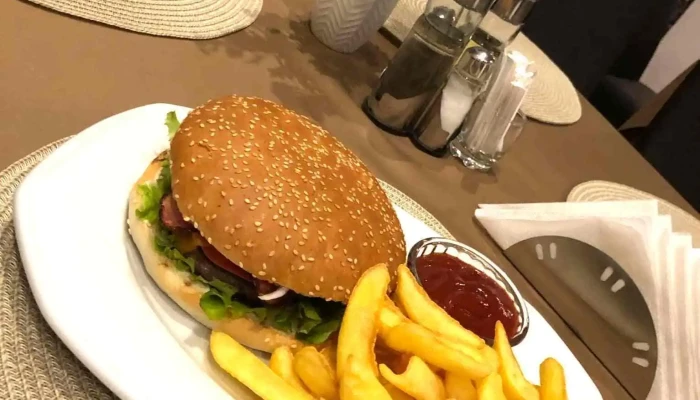 Restaurant Gira -  Cartofi Prajiti - Orăștie