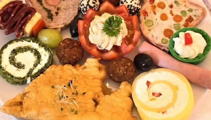 Restaurant Hanul Motilor -  Mancaruribauturi - Mihai Viteazu