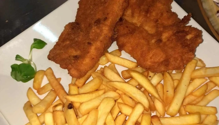 Restaurant Martisorul -  Instagram - Cacica