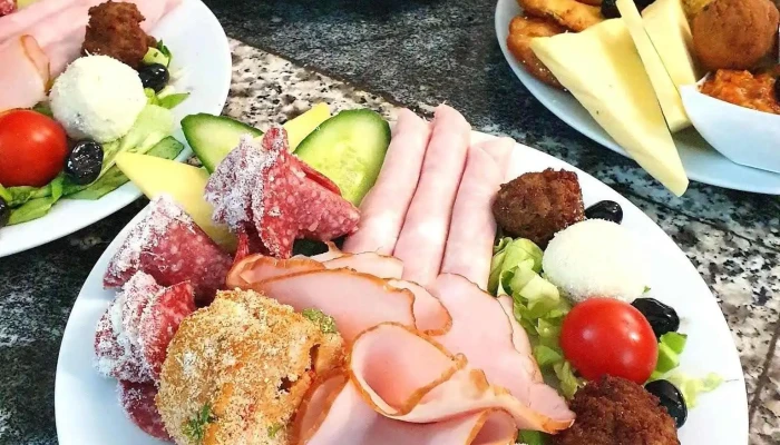 Restaurant Pensiune Piatra Corbului -  Mancaruribauturi - Bicaz