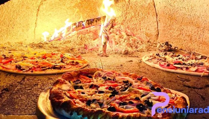 Restaurant Pizzerie Cristal -  Mancaruribauturi - Băile Herculane