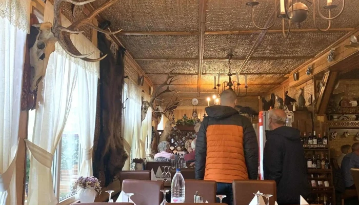 Restaurant Vanatoresc Furnica Unde - Sinaia