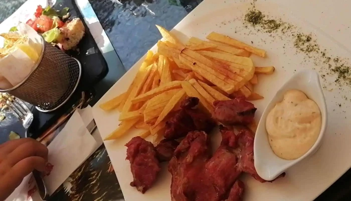 Restaurantul Janet -  Program - Câmpulung