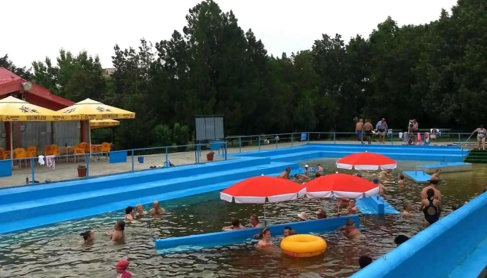 Strand Termal Marghita Camping Hotel Parc Acvatic - Marghita