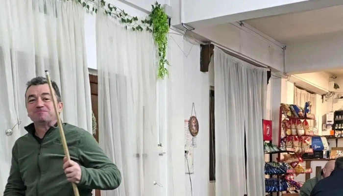 Terasa Bradetu -  Instagram - Brădetu