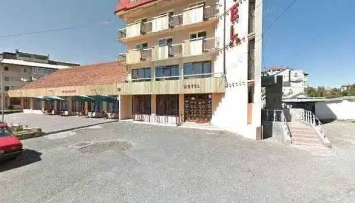 Terasa La Han Aproape De Mine - Târgu Frumos