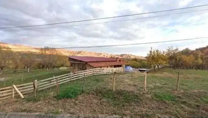 The Story Garden Corbii De Piatra Street View Si 360deg - Corbi
